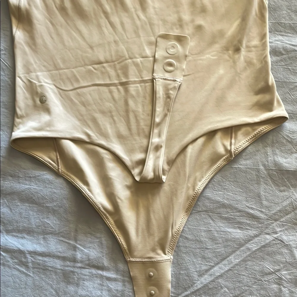 Lululemon Bodysuit - Picture 5 of 7